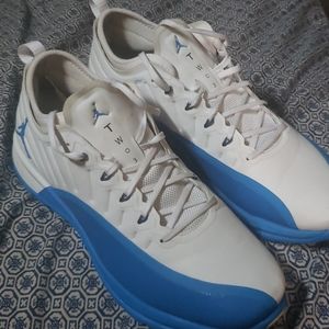 Jordan lunarlon Two3